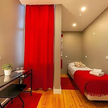 Hotel The Bridge